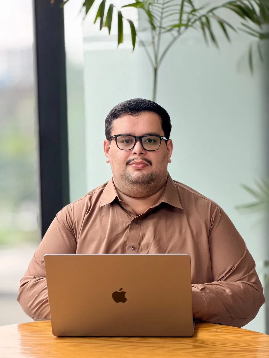 Talha Fakhar, fractional AI and GTM operator